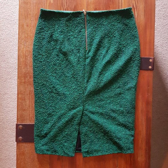 Women's Zara Green Lace Pencil Skirt - Picture 3 of 4